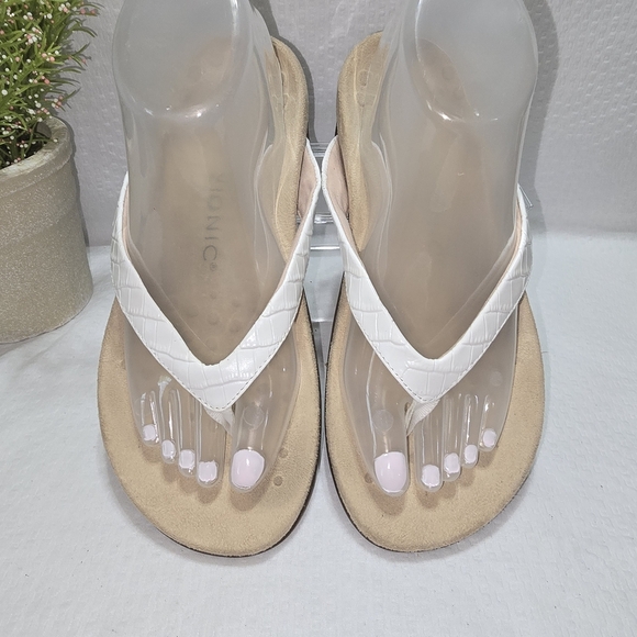 Vionic White Bella Sandals Fashion-Forward Thong Womens Size 7 - Picture 3 of 6